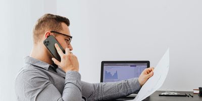 Accountant speaking with IRS auditor over the phone